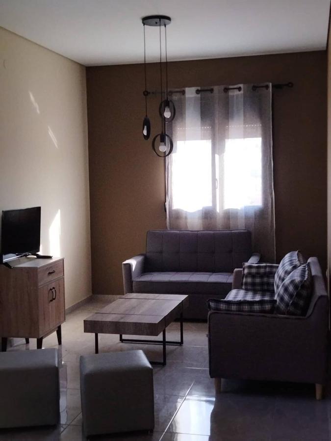 Tzoli Residence คาลามากิ ภายนอก รูปภาพ